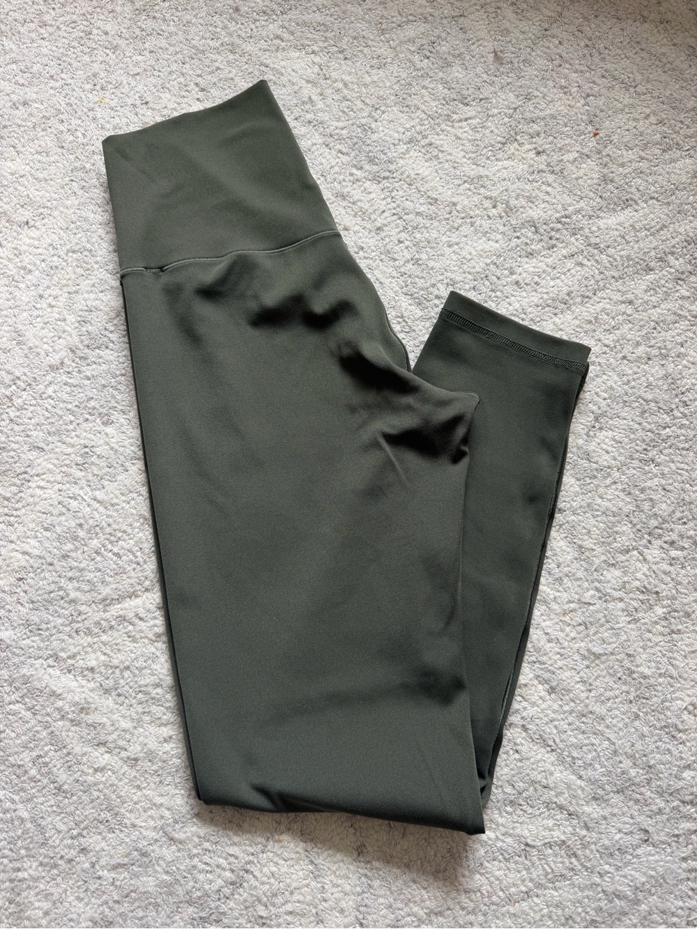 Aerie Offline Real Me 7/8 High-Waist Olive Green Leggings Size M